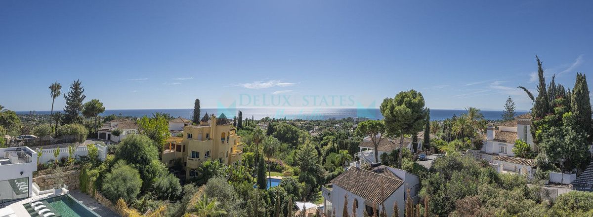 Villa en venta en El Rosario, Marbella Este