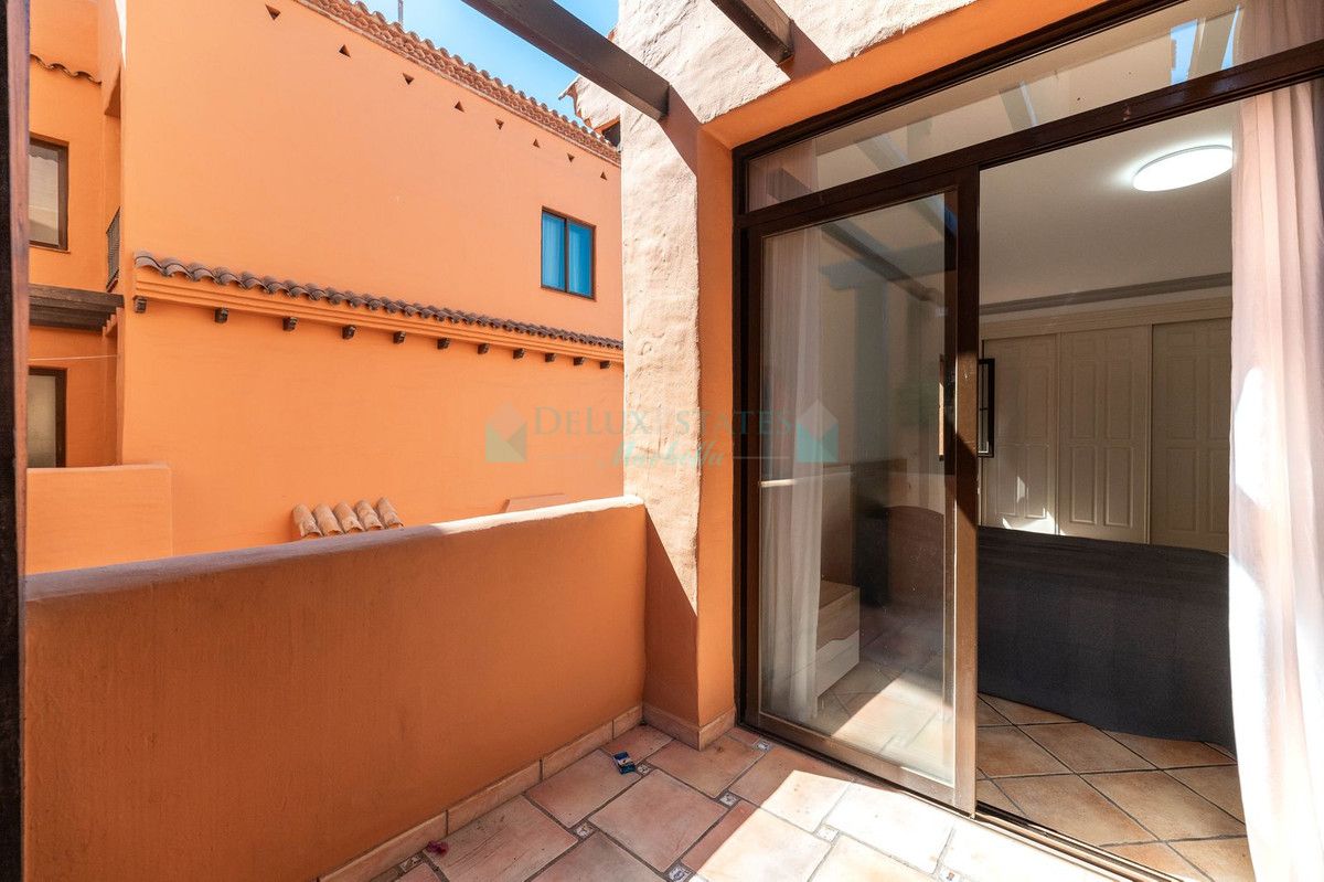 Apartment for sale in Estepona