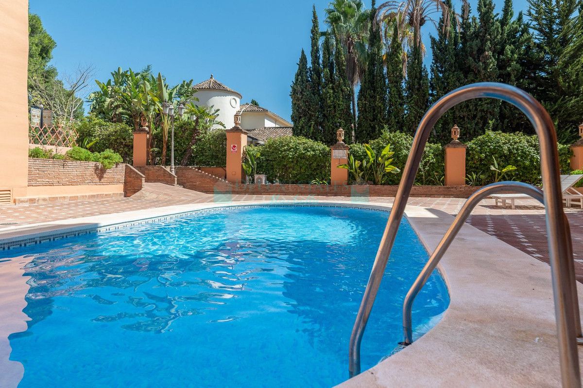 Apartment for sale in Estepona