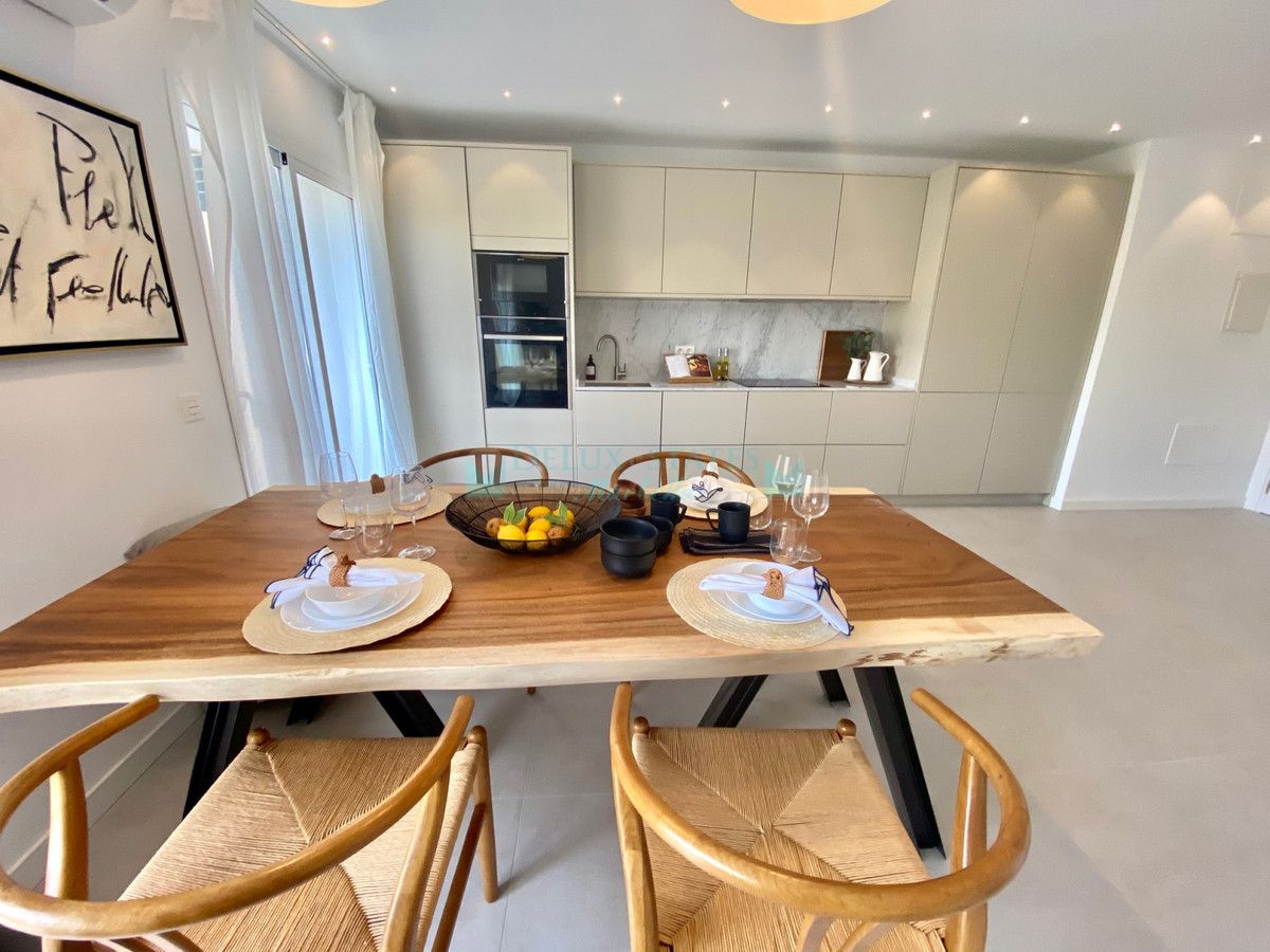 Penthouse for rent in La Quinta, Benahavis