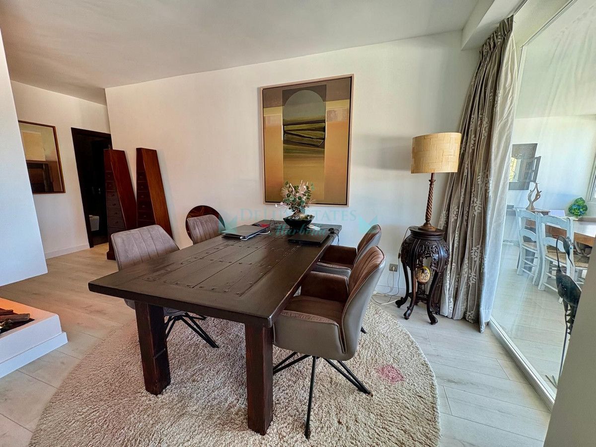 Apartamento en venta en La Quinta, Benahavis
