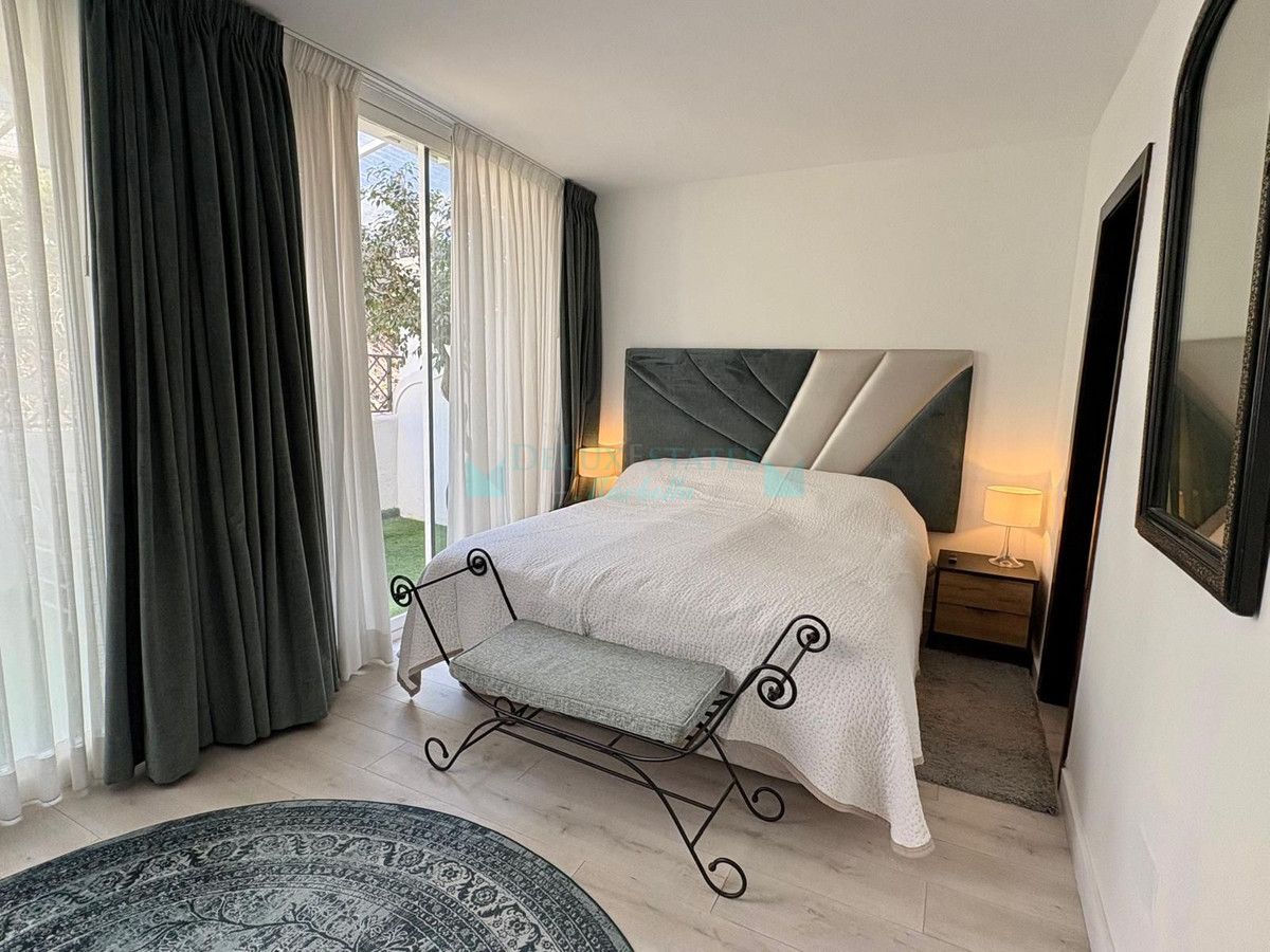 Apartamento en venta en La Quinta, Benahavis