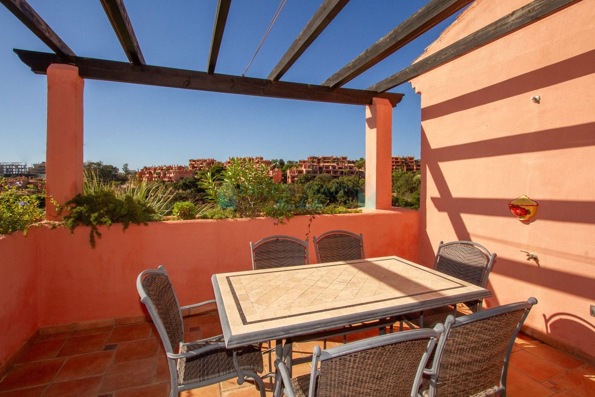 Ático en venta en La Mairena, Marbella Este