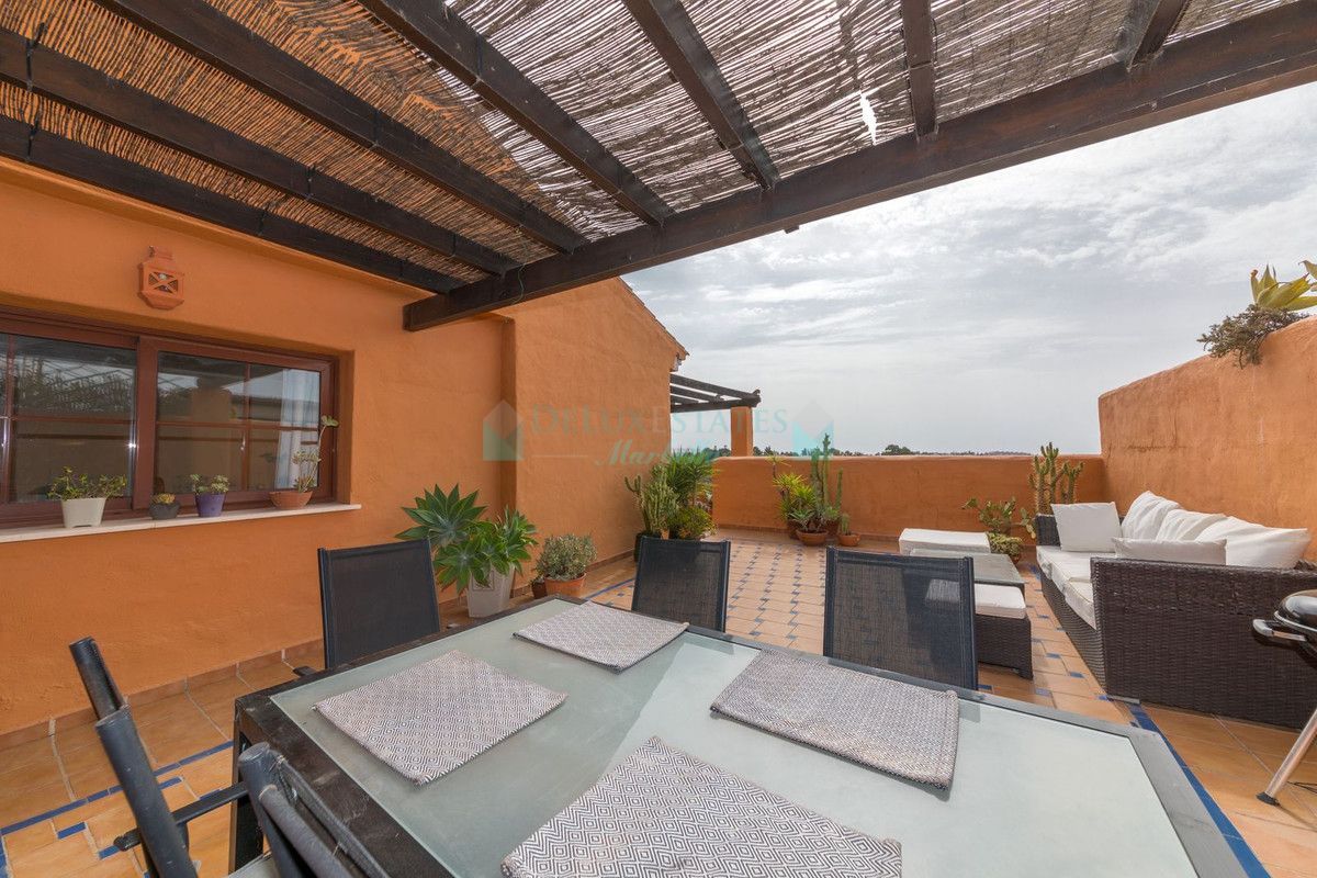 Penthouse for sale in Benahavis