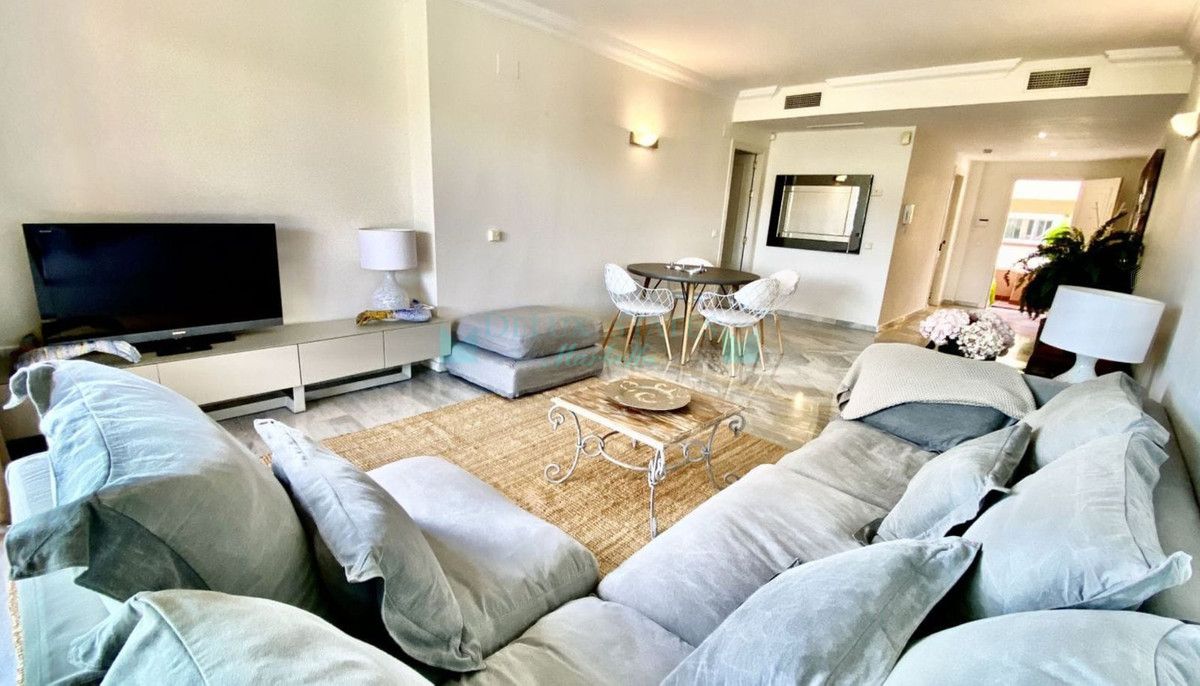 Apartment for sale in Nueva Andalucia