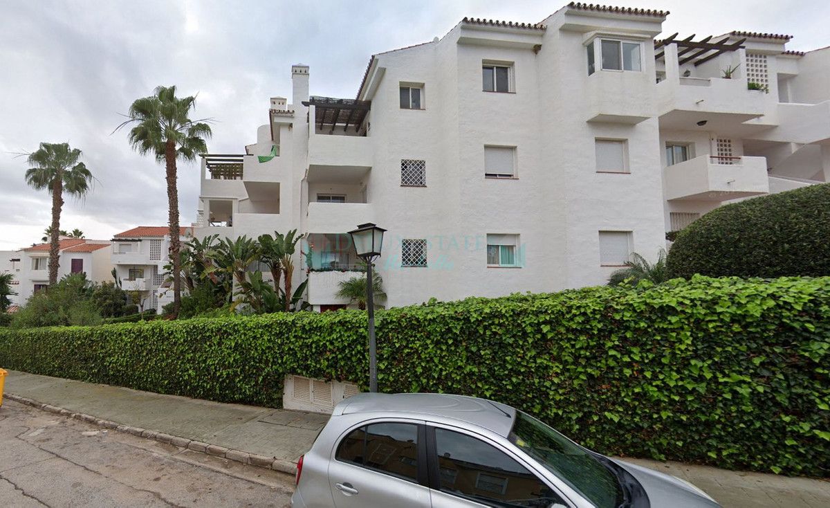 Apartamento en venta en Bel Air, Estepona