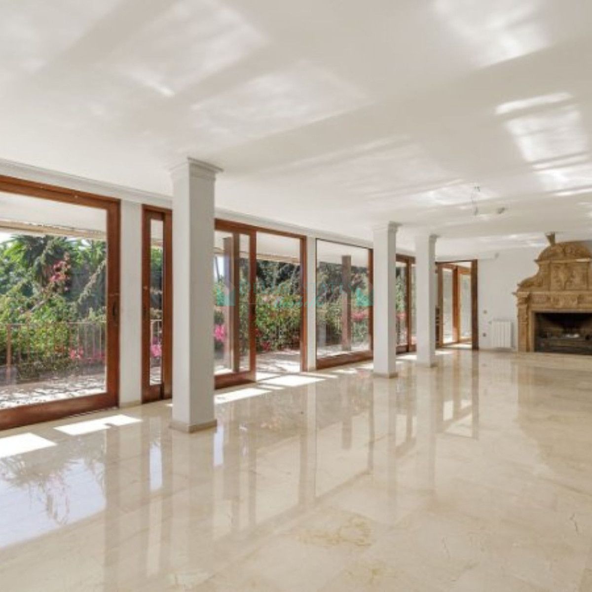 Villa for sale in Marbella Golden Mile