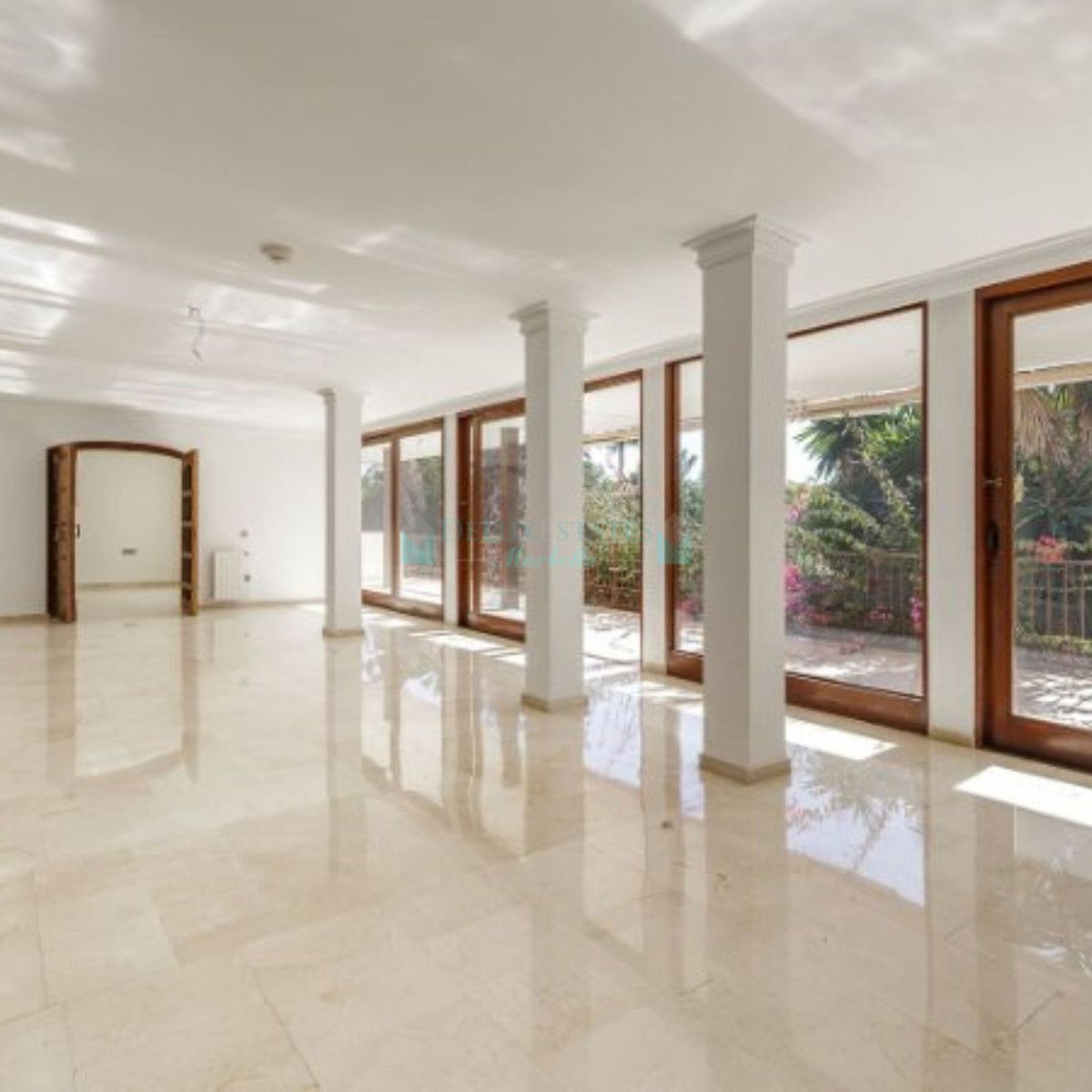 Villa for sale in Marbella Golden Mile