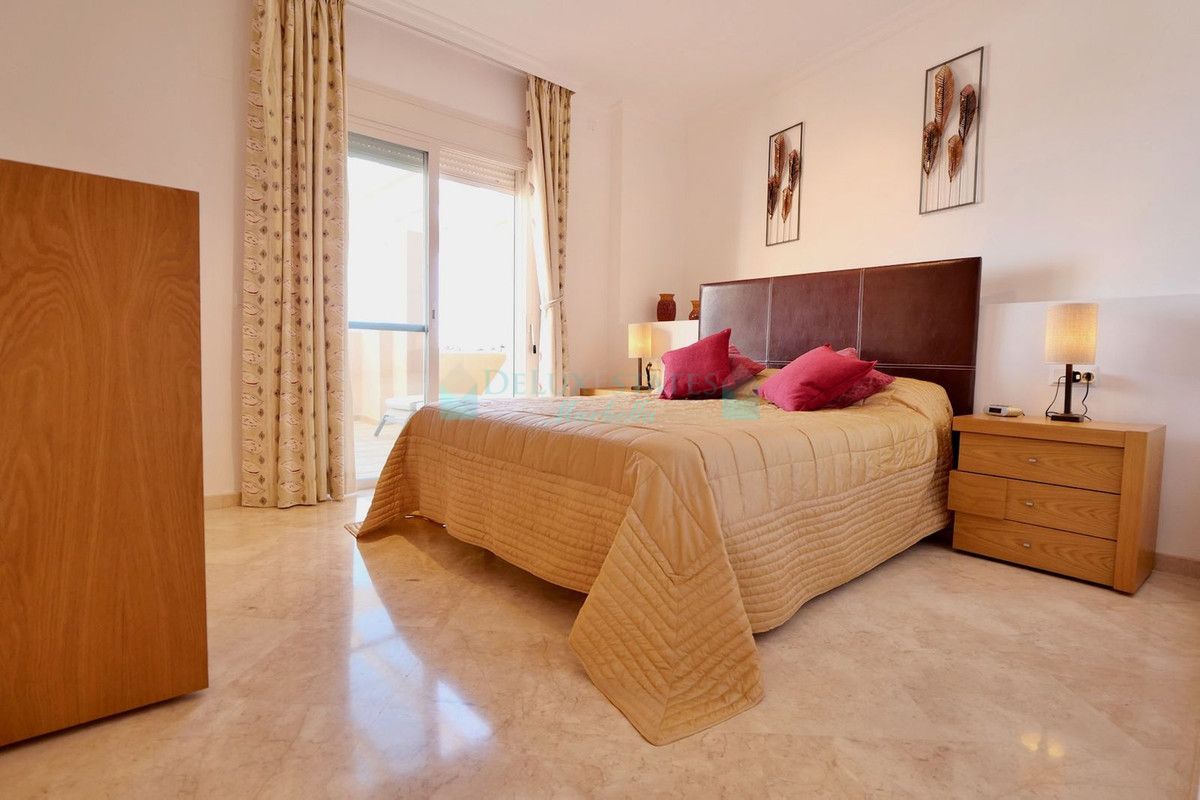 Ático en venta en La Mairena, Marbella Este