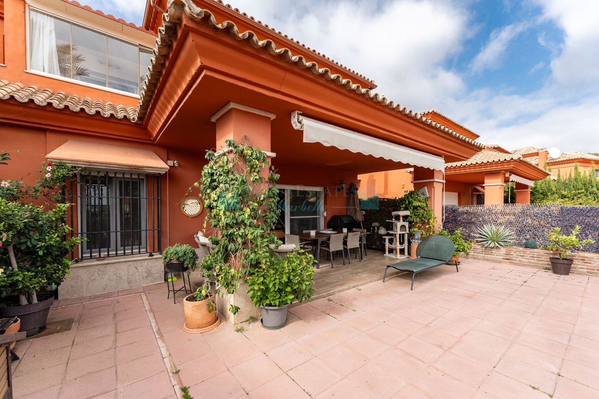 Semi Detached Villa for sale in Marbella