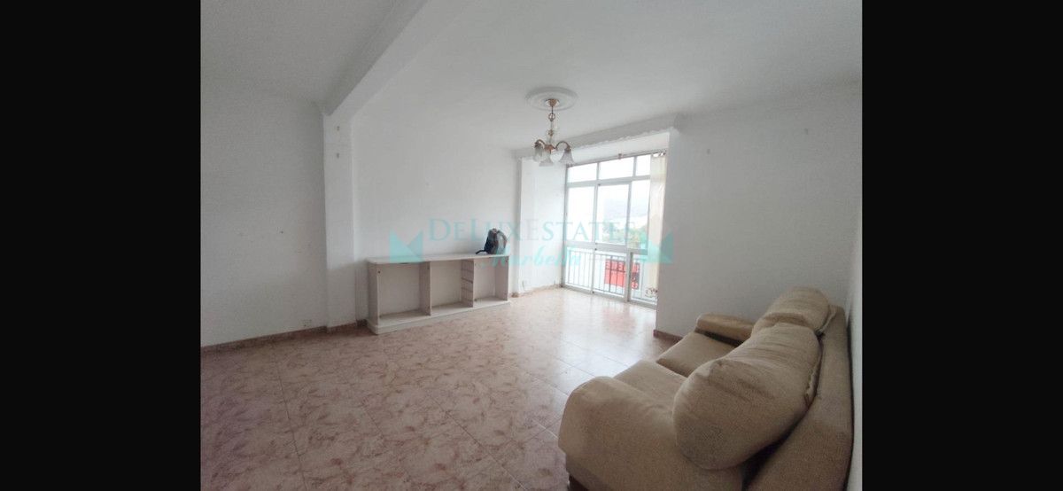 Apartment for sale in Estepona