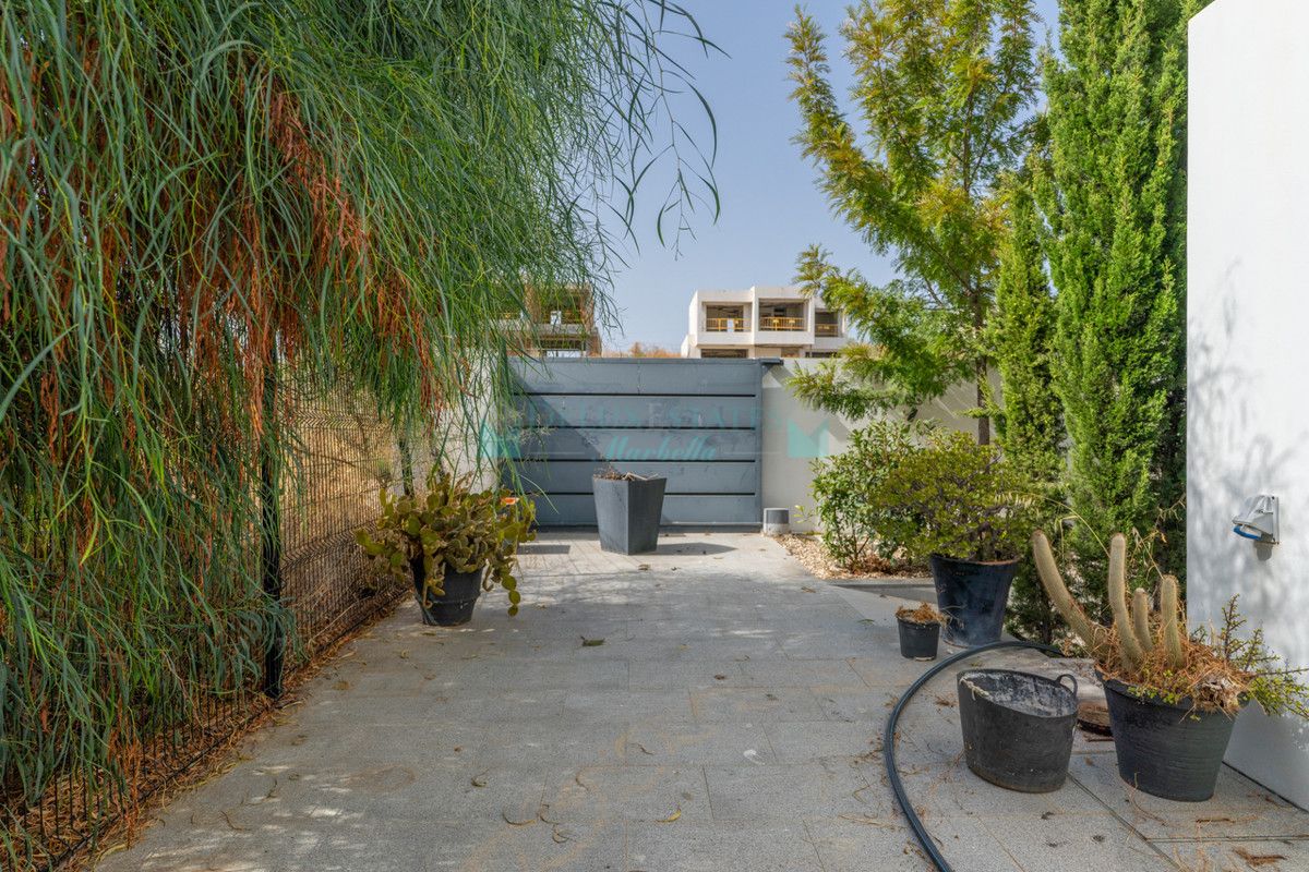 Villa en venta en Estepona