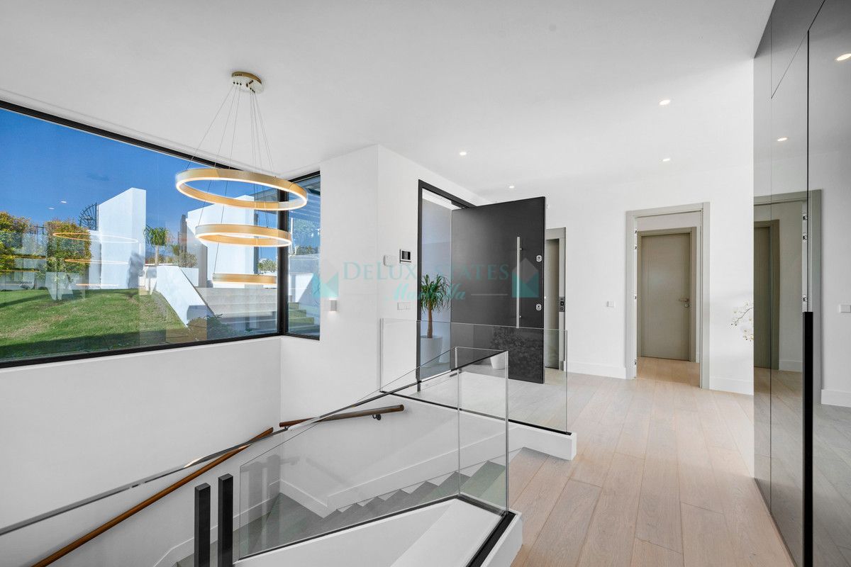 Villa en venta en Estepona