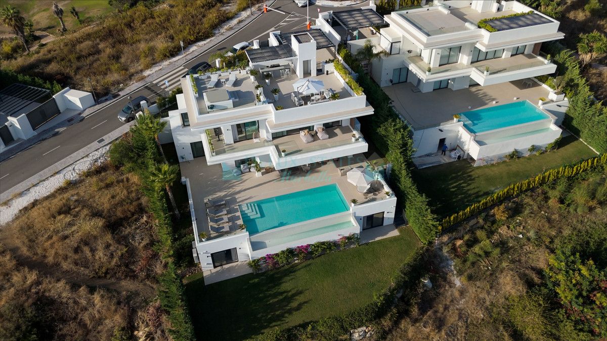 Villa en venta en Estepona