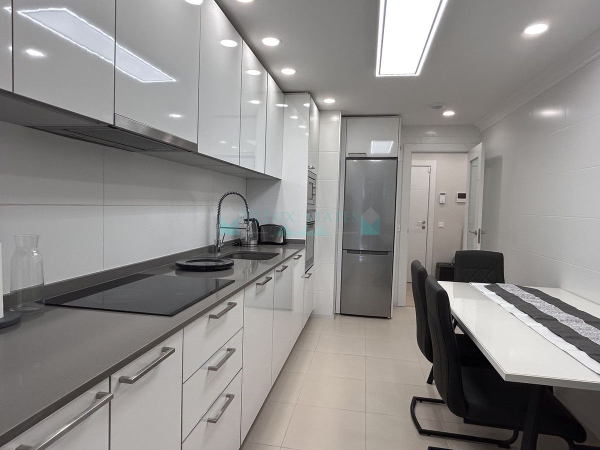 Apartment for sale in Nueva Andalucia