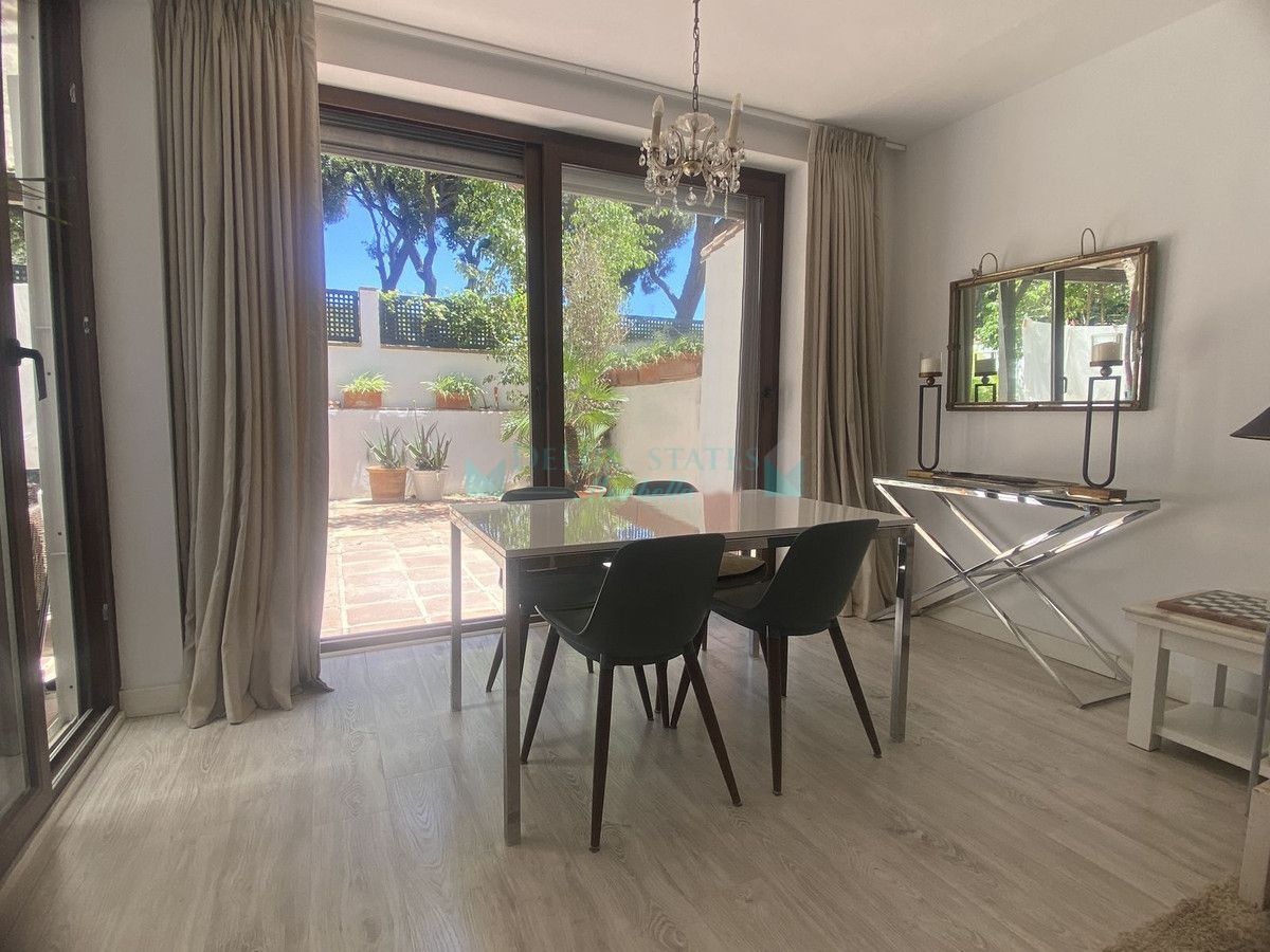 Town House for rent in Elviria, Marbella East