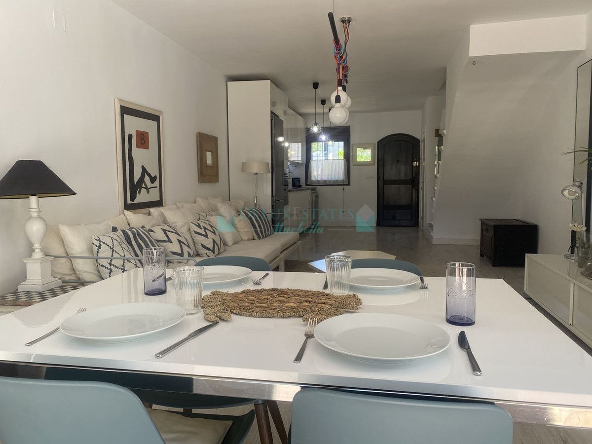 Town House for rent in Elviria, Marbella East
