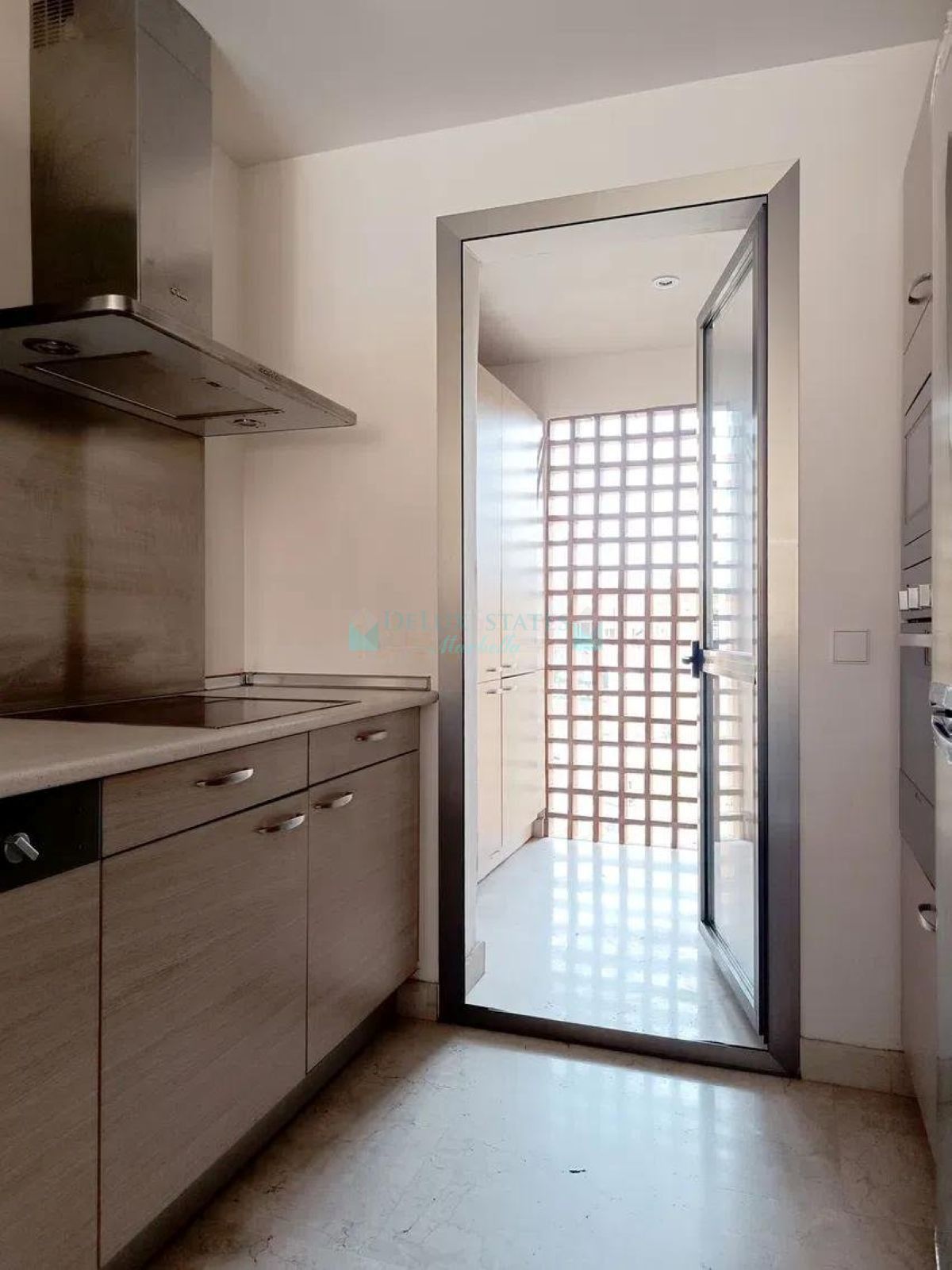 Ático en venta en Bel Air, Estepona