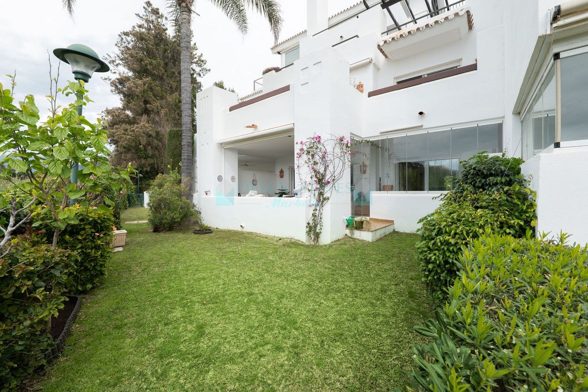 Ground Floor Apartment for sale in Los Monteros, Marbella East