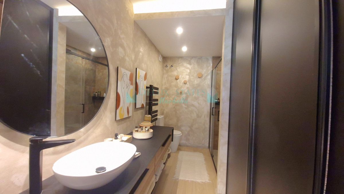 Apartamento en venta en Nueva Andalucia