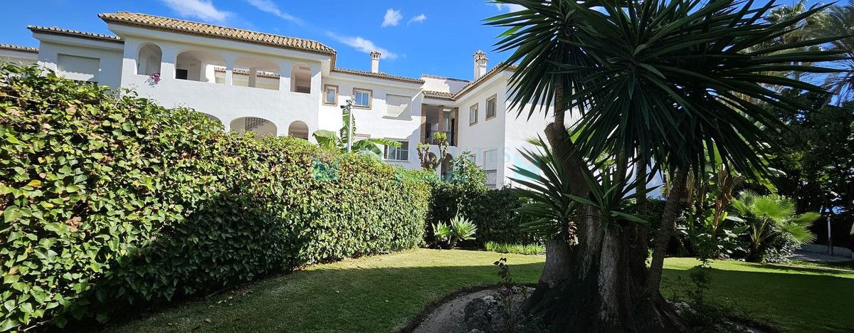 Apartamento en venta en Estepona