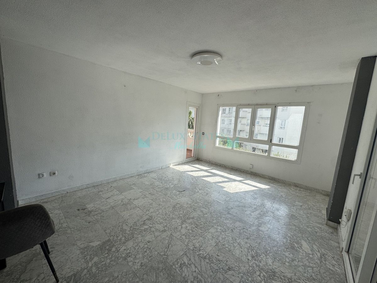 Apartment for sale in Nueva Andalucia