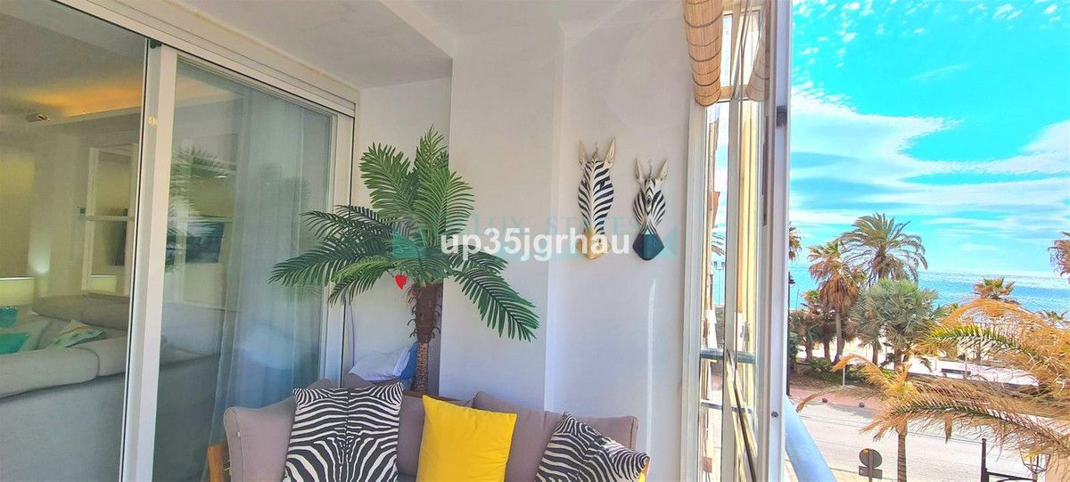 Apartamento en venta en Estepona