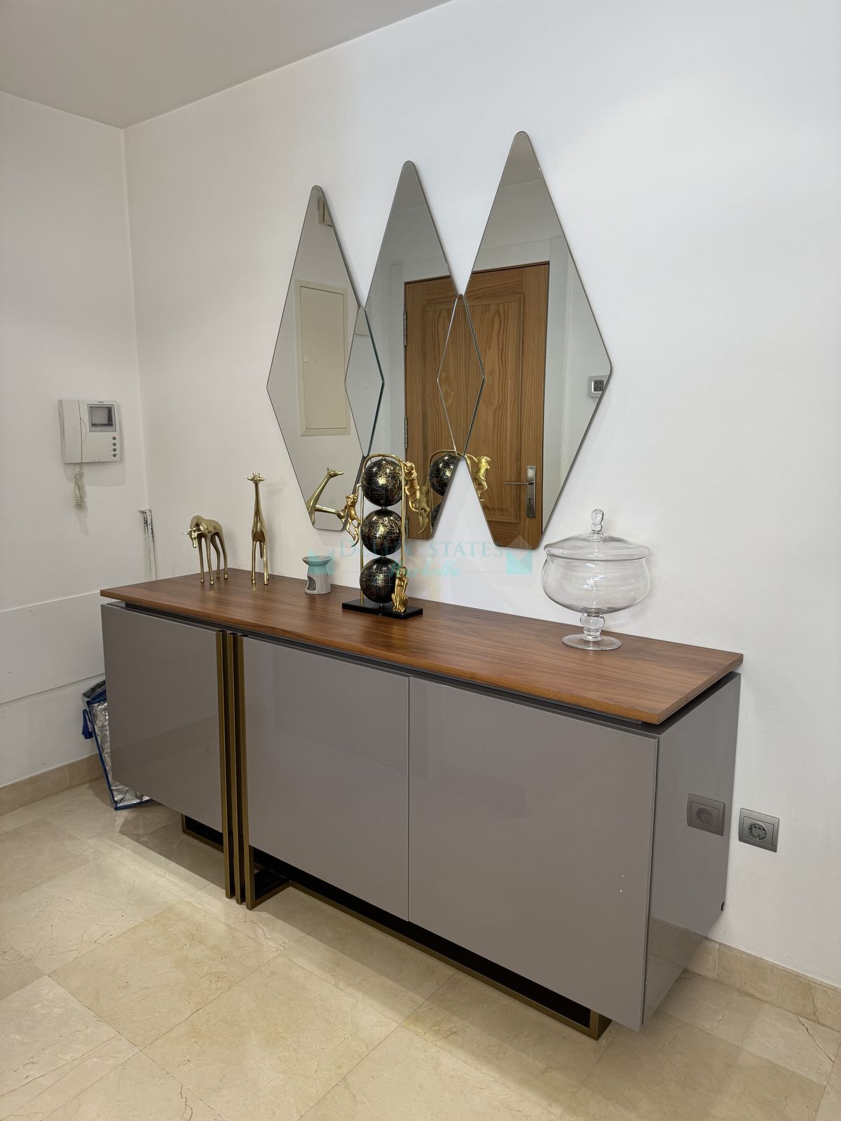 Penthouse for rent in Los Flamingos, Benahavis