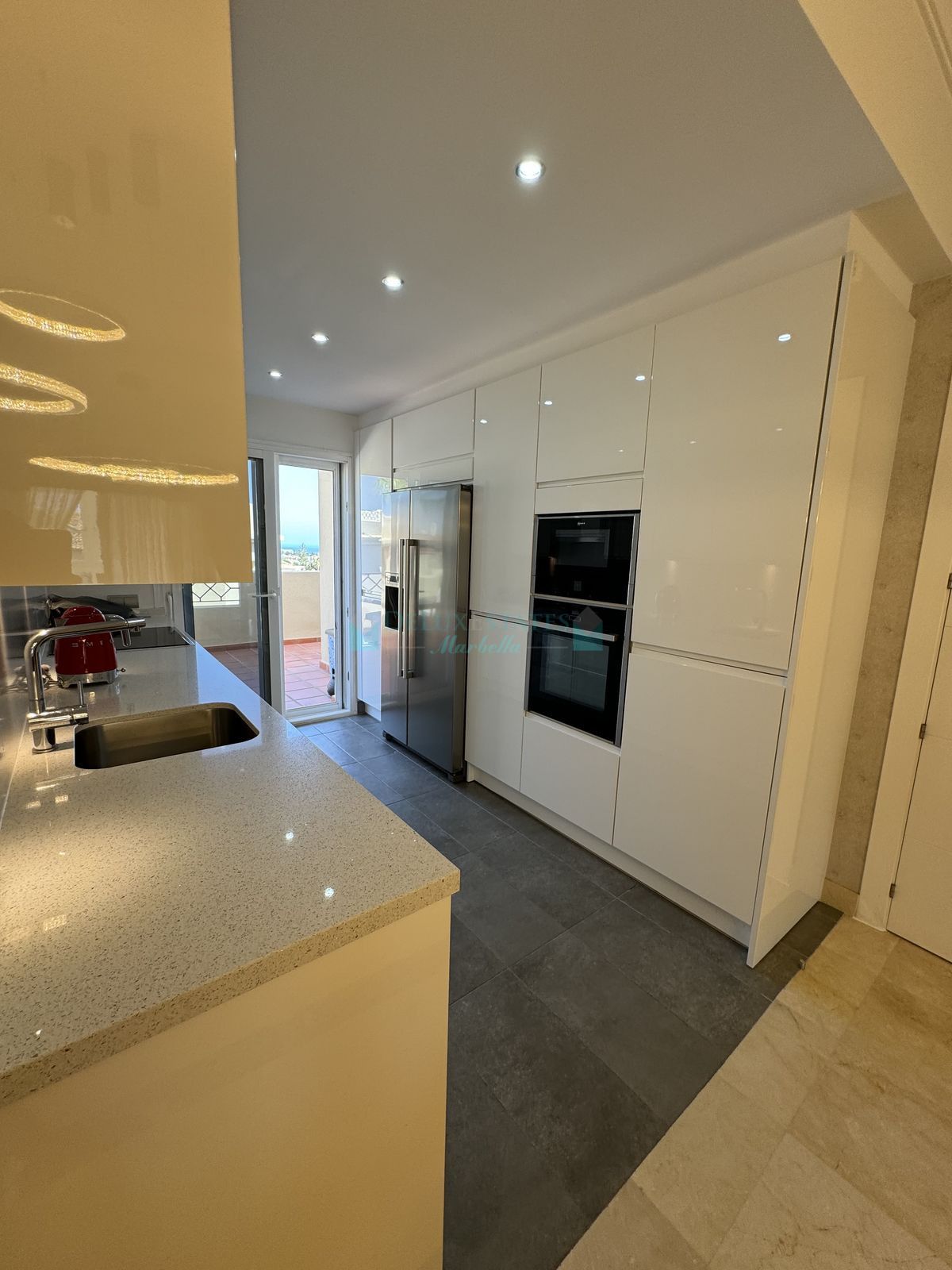 Penthouse for rent in Los Flamingos, Benahavis