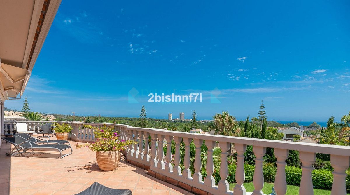 Villa for sale in Elviria, Marbella East