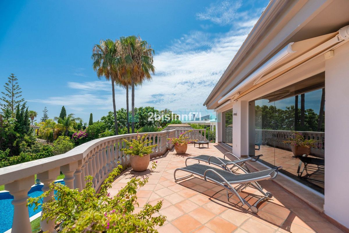 Villa for sale in Elviria, Marbella East