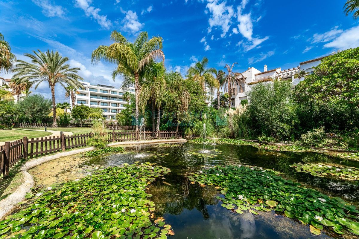 Apartment for sale in Costalita, Estepona