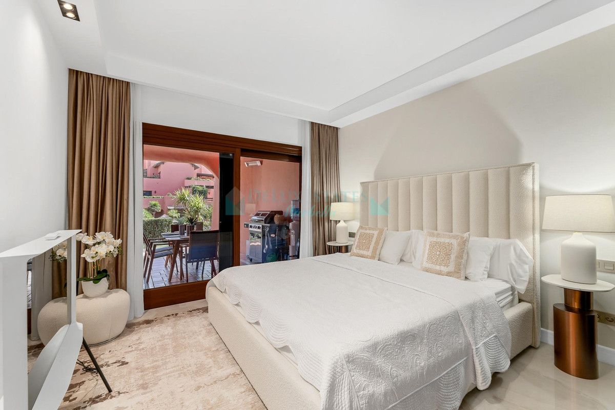 Apartamento Planta Baja en venta en Estepona