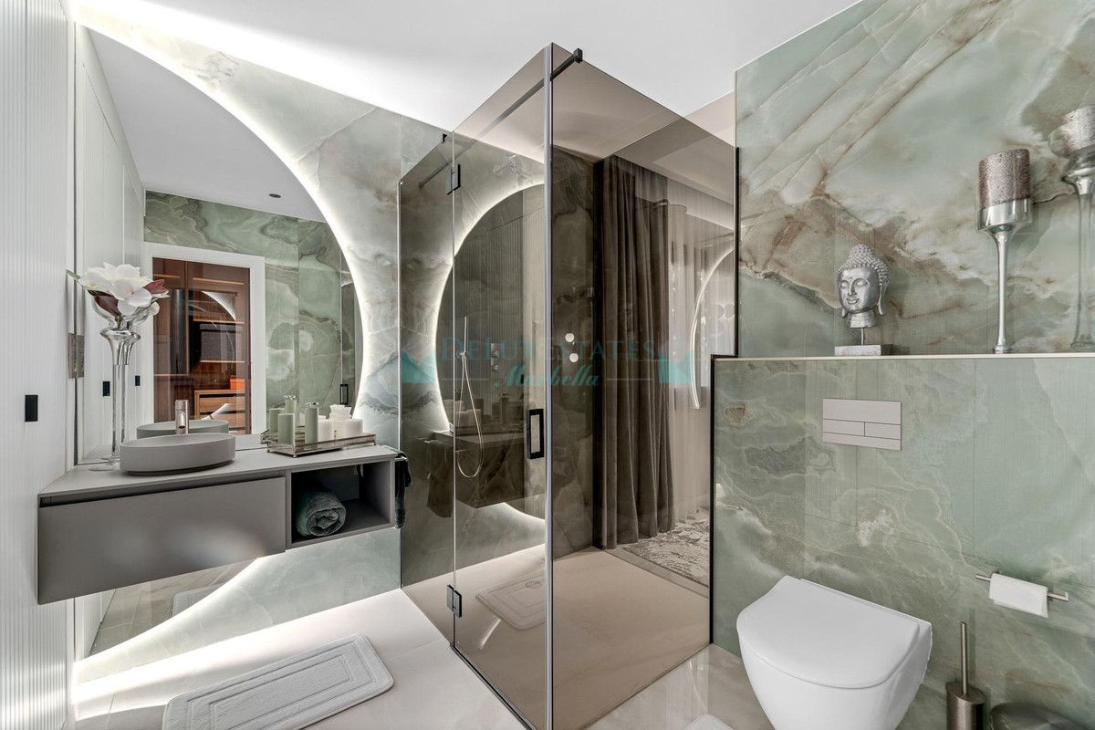 Apartamento Planta Baja en venta en Estepona