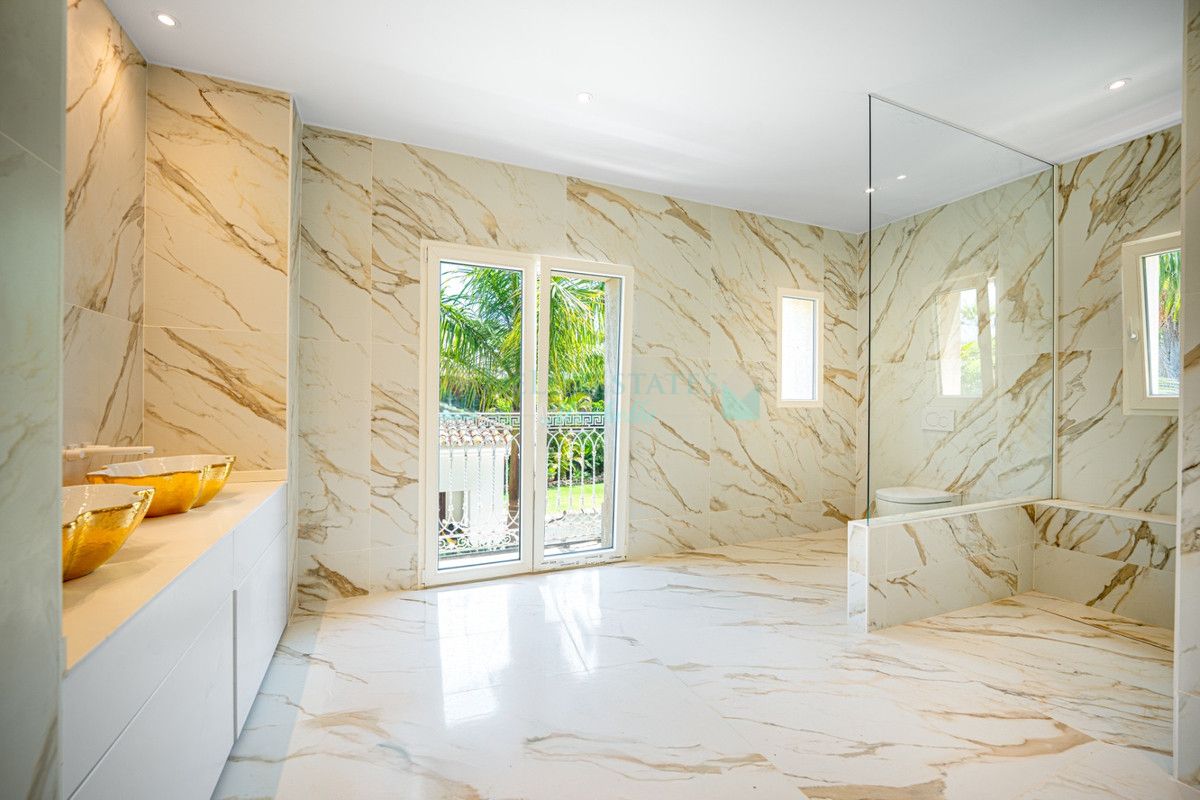 Villa for sale in Marbella