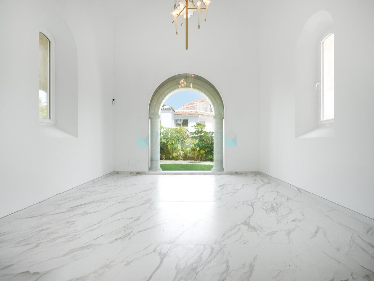 Villa for sale in Marbella