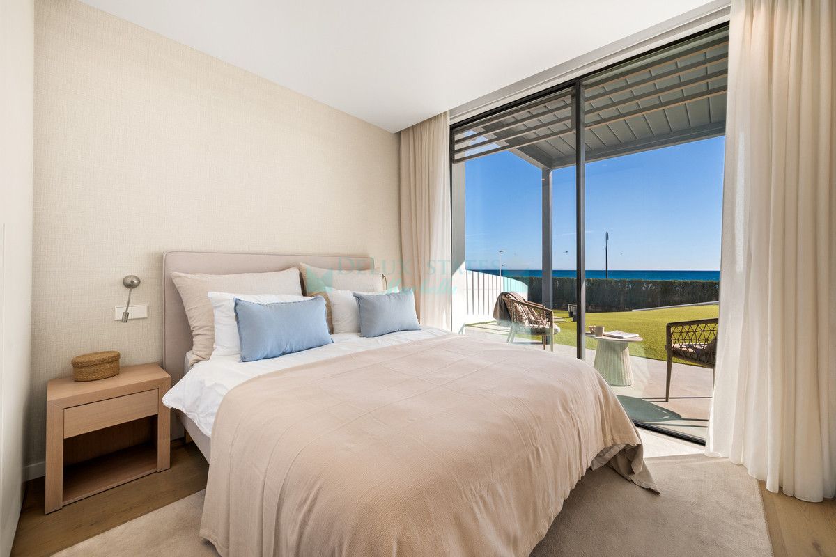 Villa en venta en New Golden Mile, Estepona