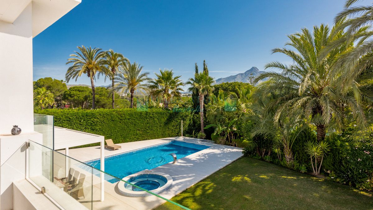 Villa for sale in Marbella