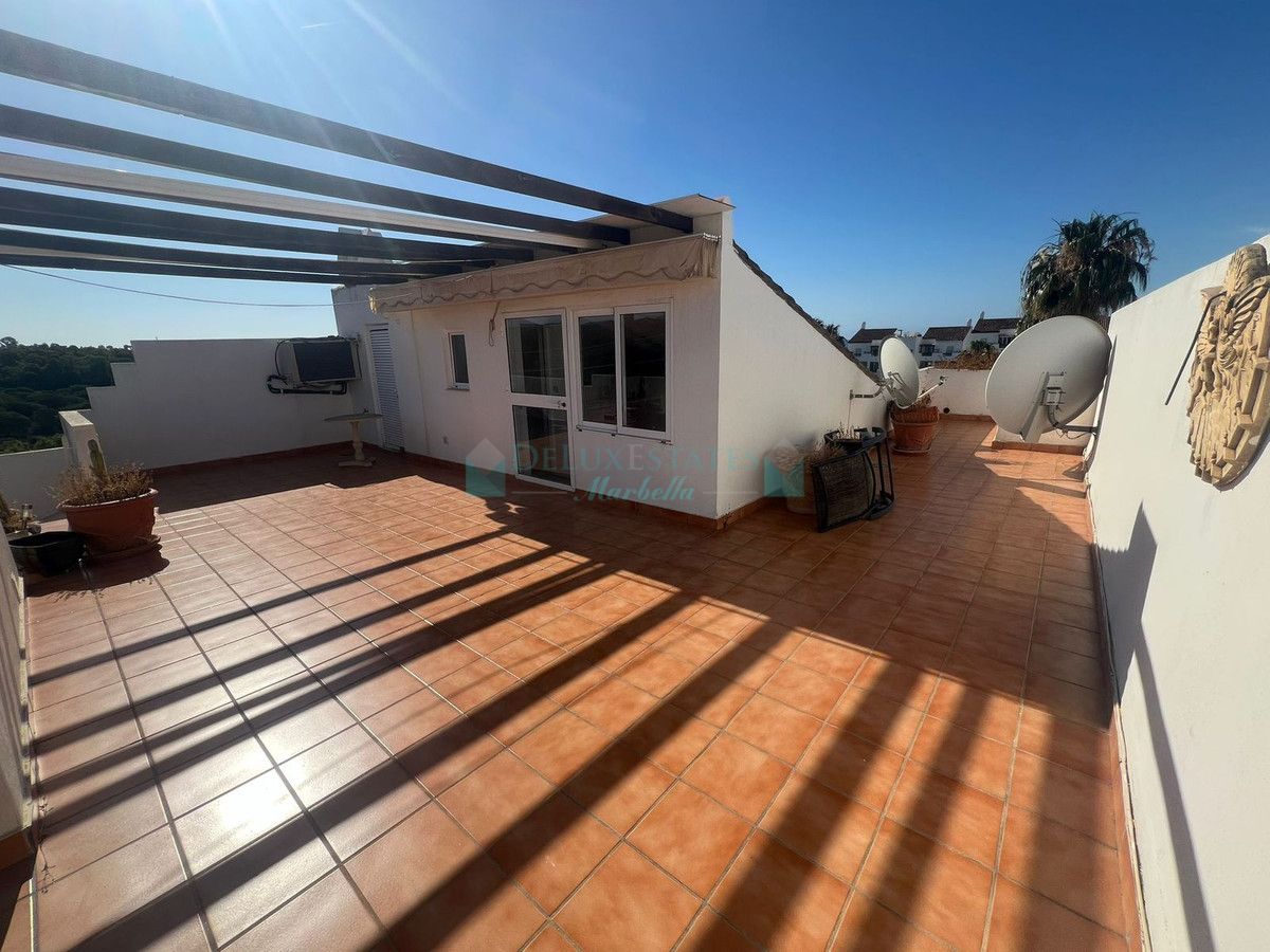 Ático en venta en Bel Air, Estepona