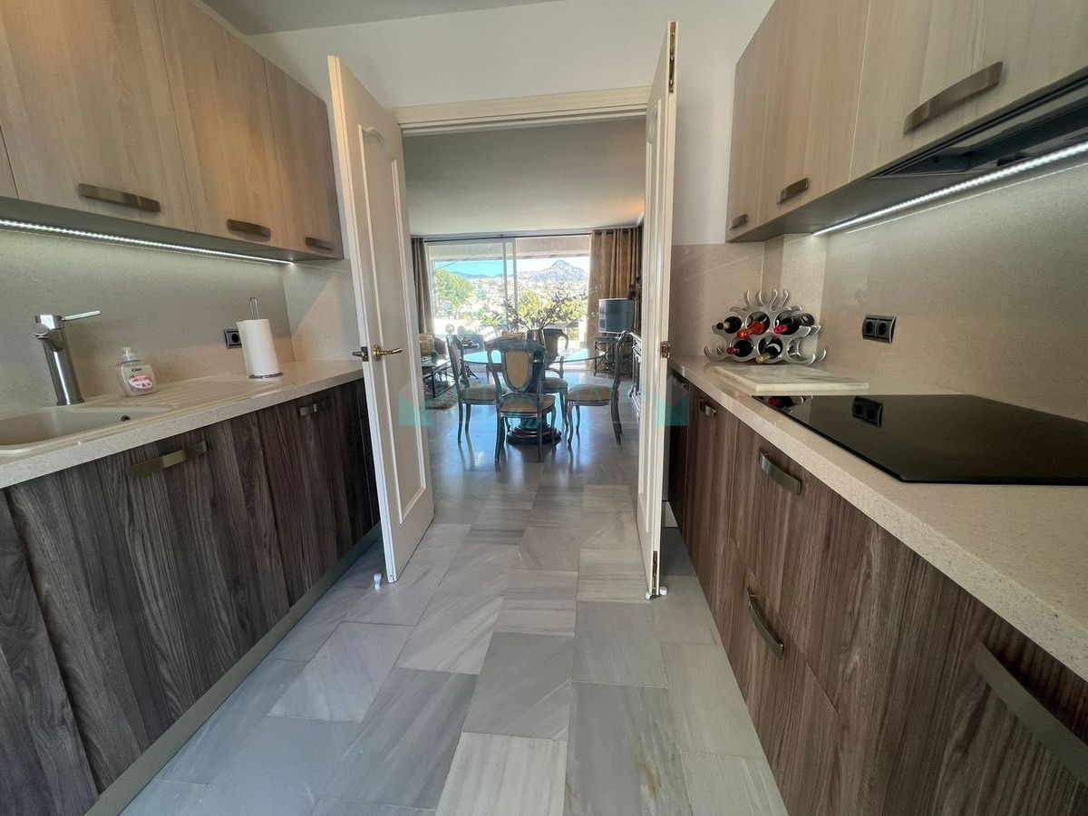 Ático en venta en Bel Air, Estepona