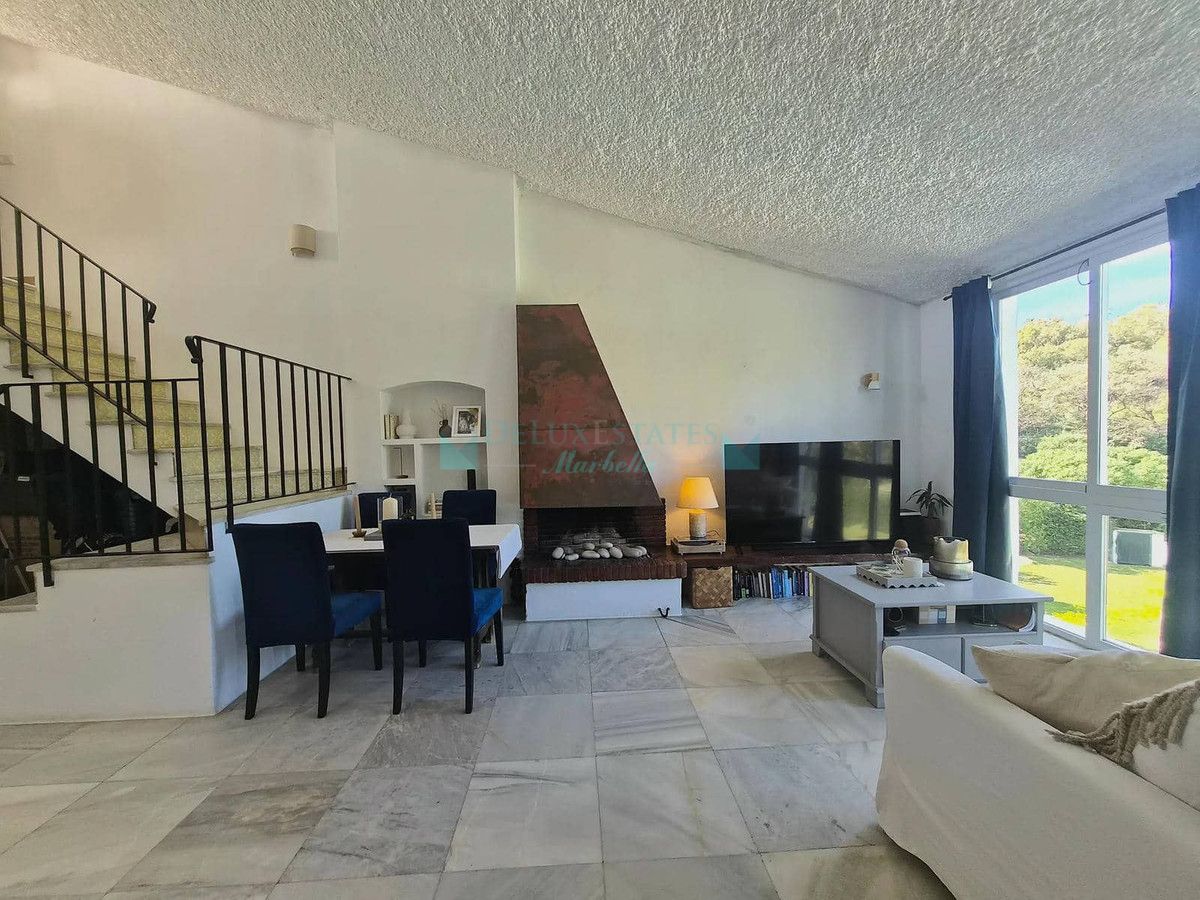 Penthouse for sale in Estepona