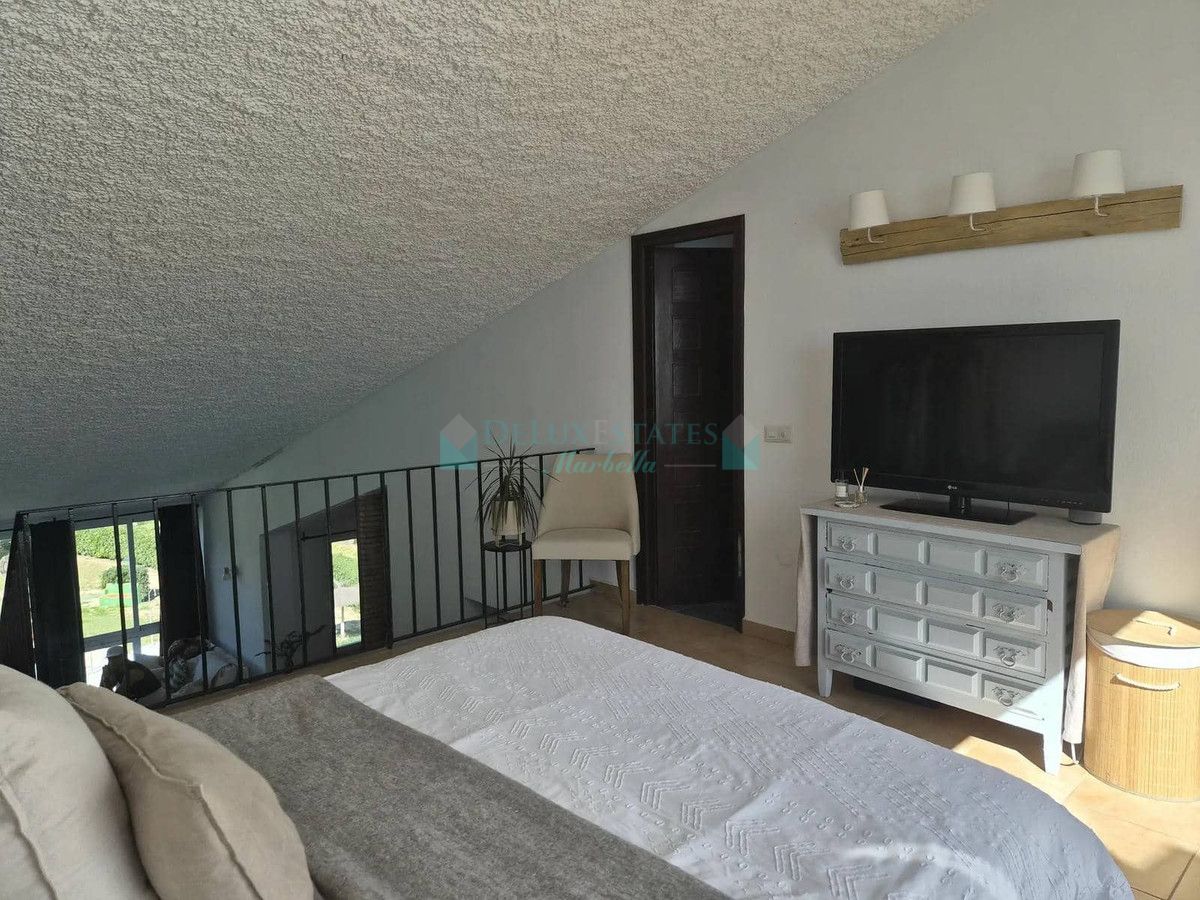 Penthouse for sale in Estepona