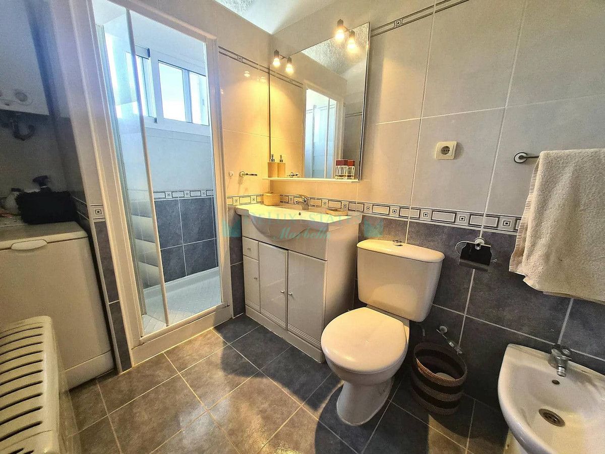 Penthouse for sale in Estepona