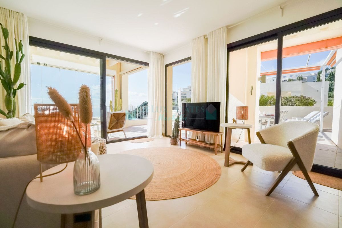 Penthouse for sale in Los Altos de los Monteros, Marbella East