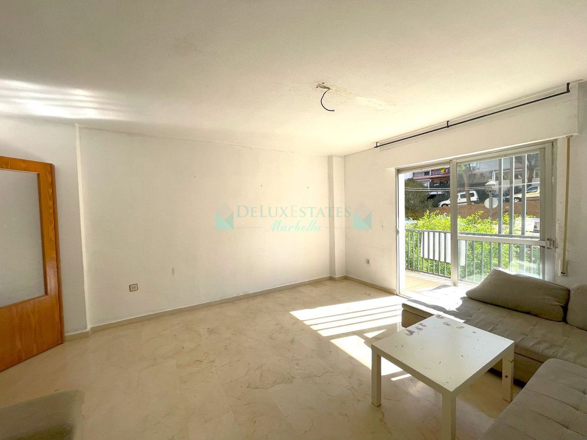 Apartamento en venta en Estepona