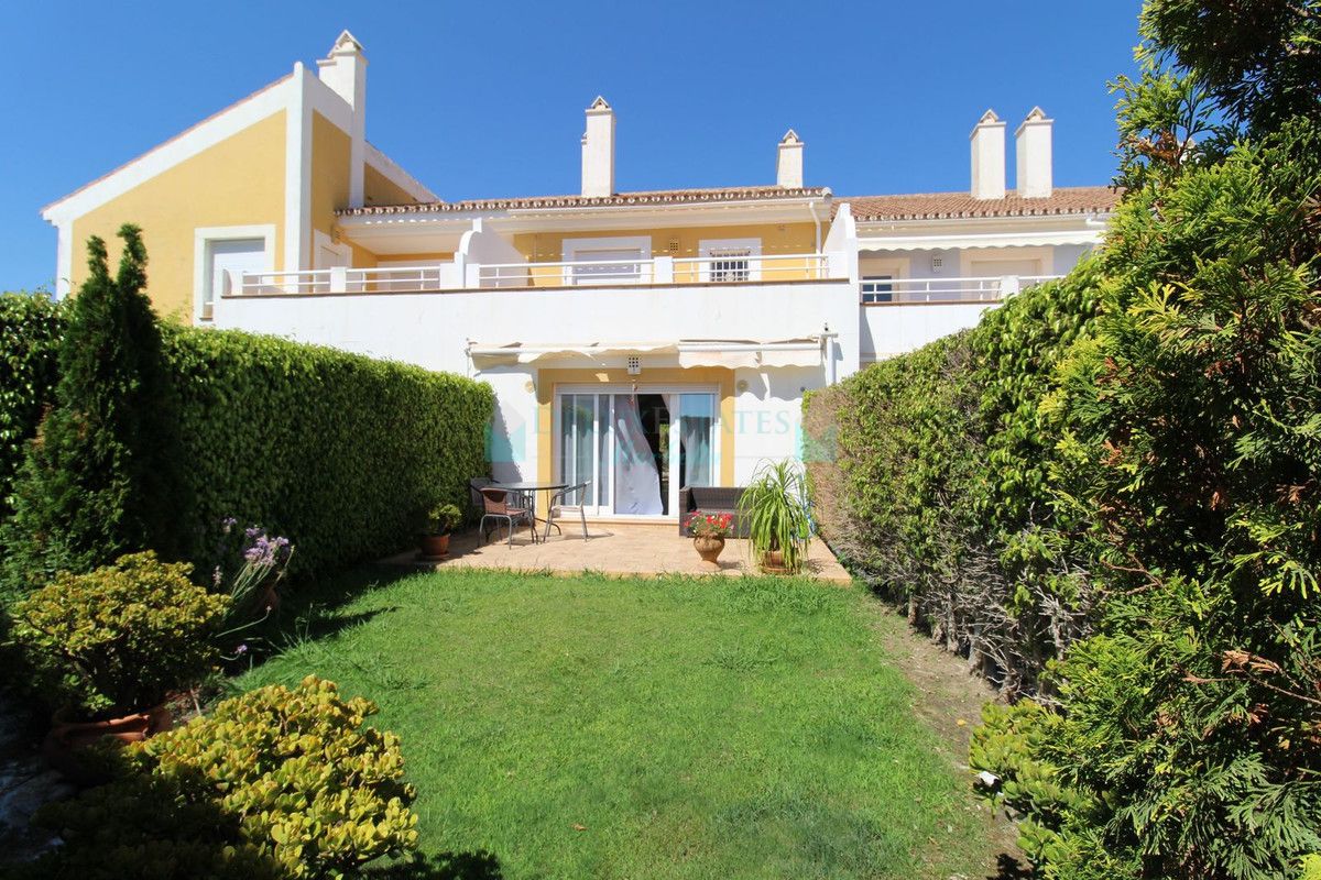 Town House for sale in New Golden Mile, Estepona