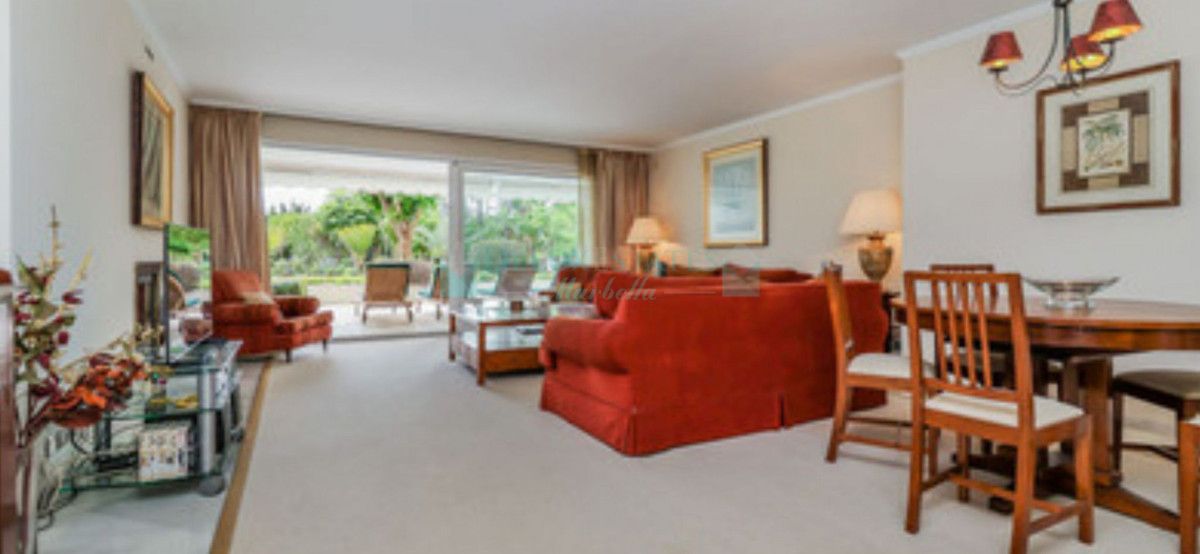 Ground Floor Apartment for sale in Nueva Andalucia