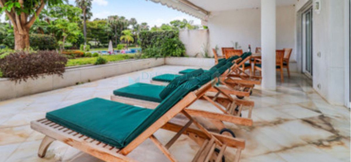 Ground Floor Apartment for sale in Nueva Andalucia