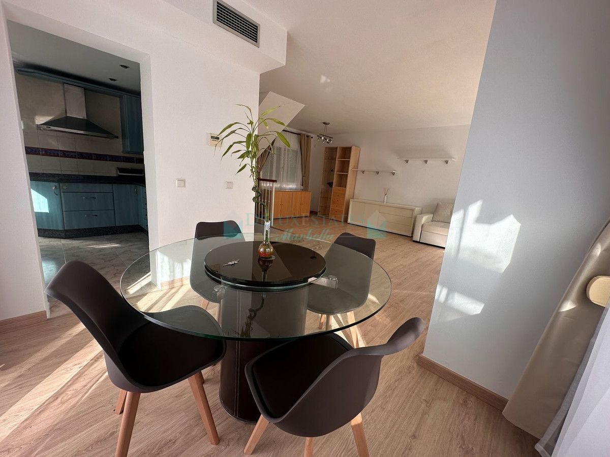 Villa en alquiler en Nueva Andalucia