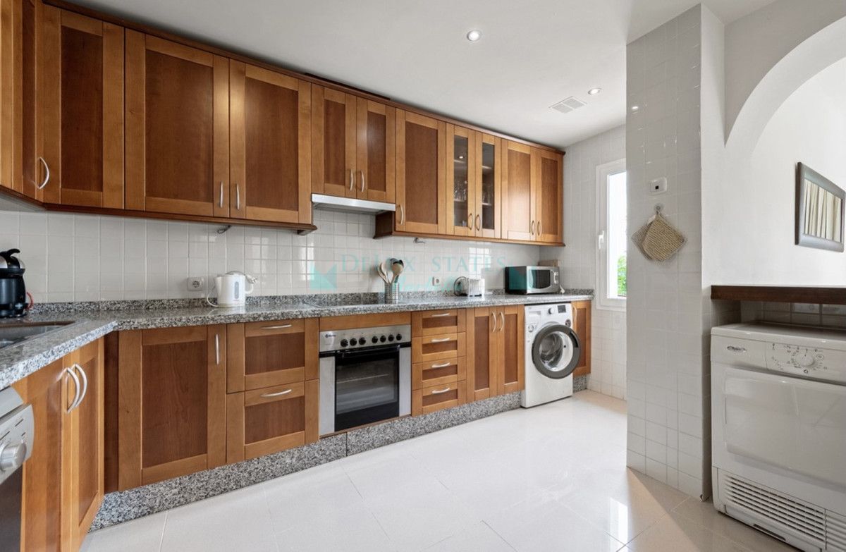 Town House for rent in Istan